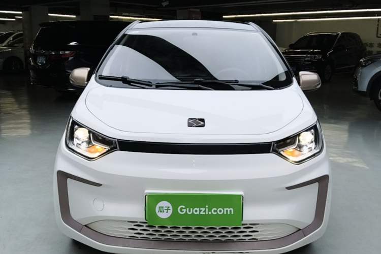 Used SOL E10X 2021 302 km Range Fashion Edition 31.4 kWh Front