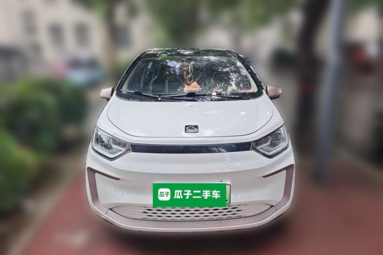 Used SOL E10X 2021 302 km Range Fashion Edition 31.4 kWh Front