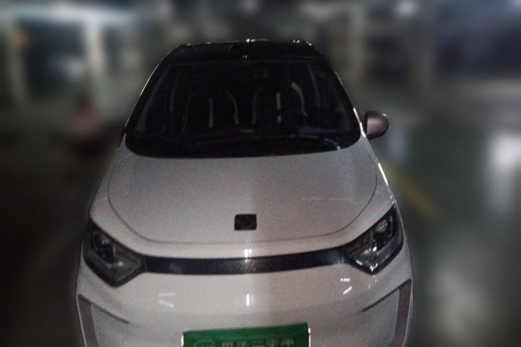 Used SOL E10X 2021 302 km Range Fashion Edition 31.4 kWh Front