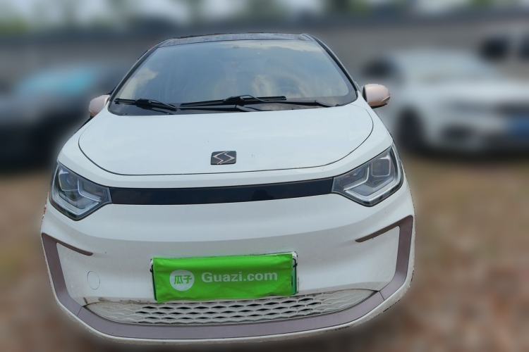 Used SOL E10X 2021 302 km Range Luxury Version 31.4 kWh Front