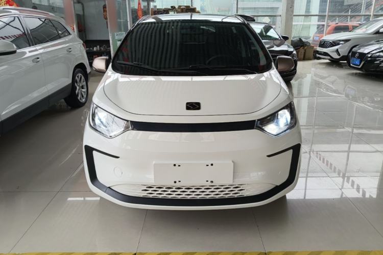 Used SOL E10X 2021 302 km Range Fashion Edition 31.4 kWh Front