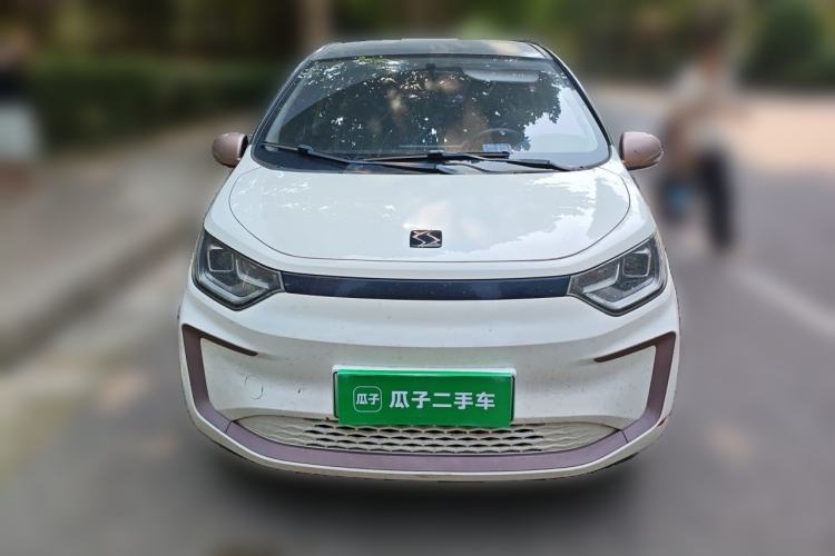 Used SOL E10X 2021 302 km Range Fashion Edition 31.4 kWh Front