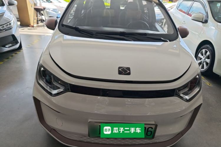 Used SOL E10X 2021 302 km Range Fashion Edition 31.4 kWh Front
