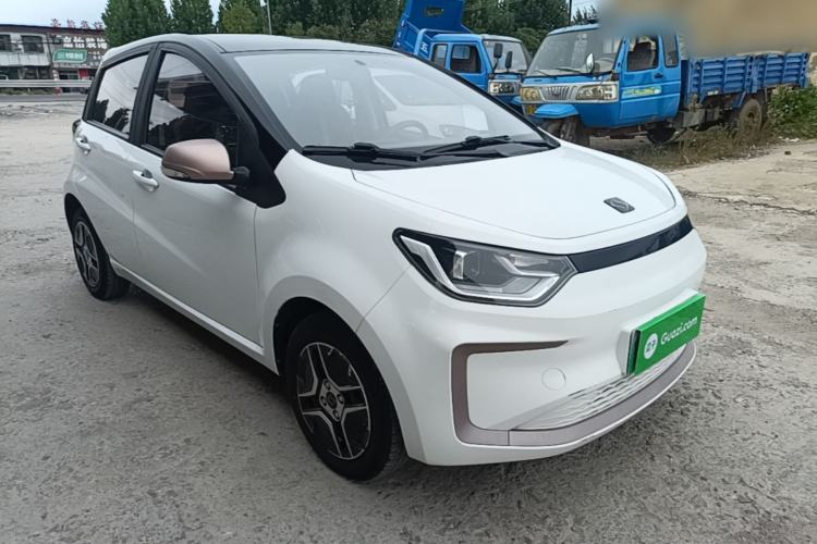 Used SOL E10X 2021 302 km Range Luxury Version 31.4 kWh Front Right 45 Deg