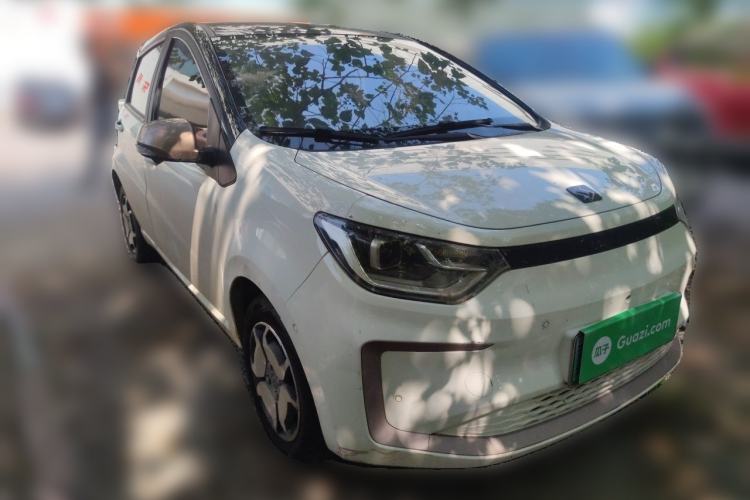 Used SOL E10X 2021 302km Range Superior Version 30.2 kWh Front Right 45 Deg