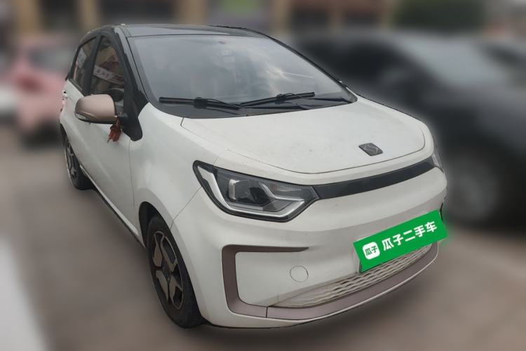 Used SOL E10X 2021 302 km Range Luxury Version 30.2 kWh Front Right 45 Deg