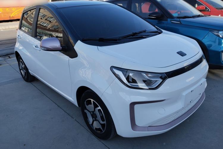 Used SOL E10X 2021 302 km Range Luxury Version 30.2 kWh Front Right 45 Deg