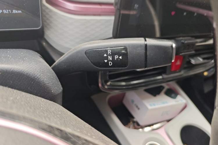 Used SOL E10X 2021 302 km Range Fashion Edition 31.4 kWh Gear Lever