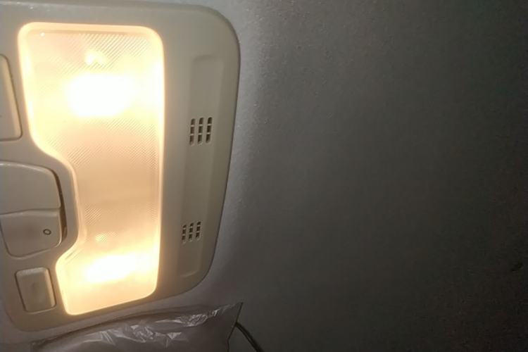 Used SOL E10X 2021 302 km Range Fashion Edition 31.4 kWh Headliner