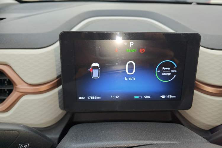 Used SOL E10X 2021 302 km Range Ultra-Advanced Version 31.4 kWh Instrument Cluster