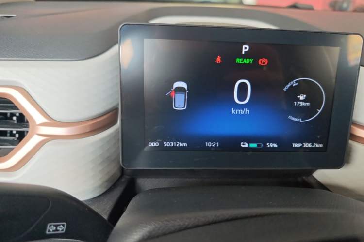 Used SOL E10X 2021 302 km Range Fashion Edition 31.4 kWh Instrument Cluster