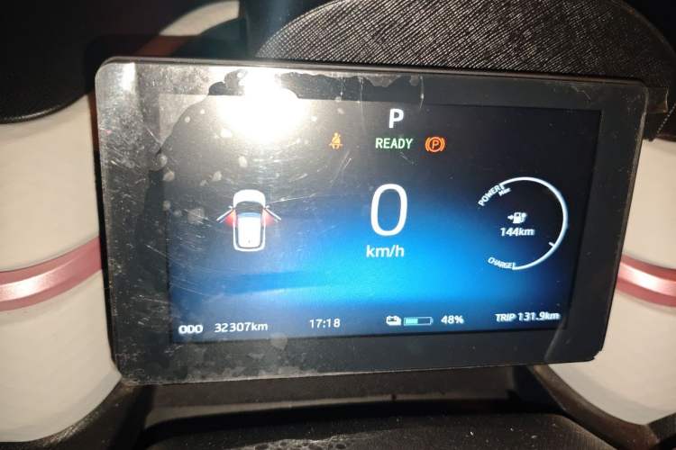 Used SOL E10X 2021 302 km Range Fashion Edition 31.4 kWh Instrument Cluster