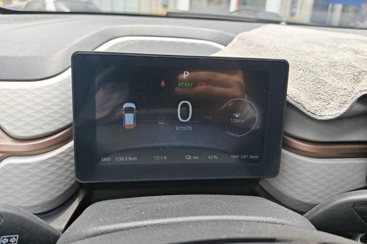 Used SOL E10X 2021 302 km Range Fashion Edition 31.4 kWh Instrument Cluster