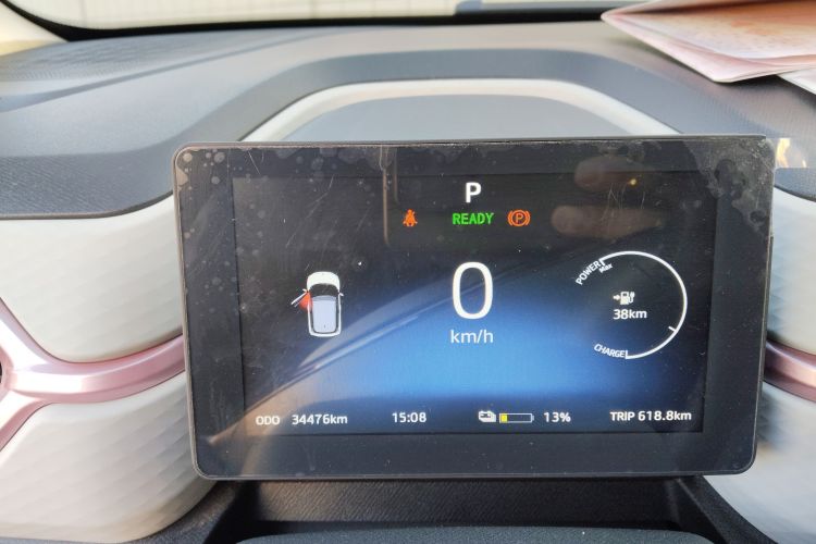 Used SOL E10X 2021 302 km Range Luxury Version 30.2 kWh Instrument Cluster