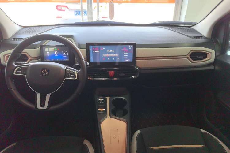Used SOL E10X 2021 Jimei Edition 302km Fashionable Model Interior 3