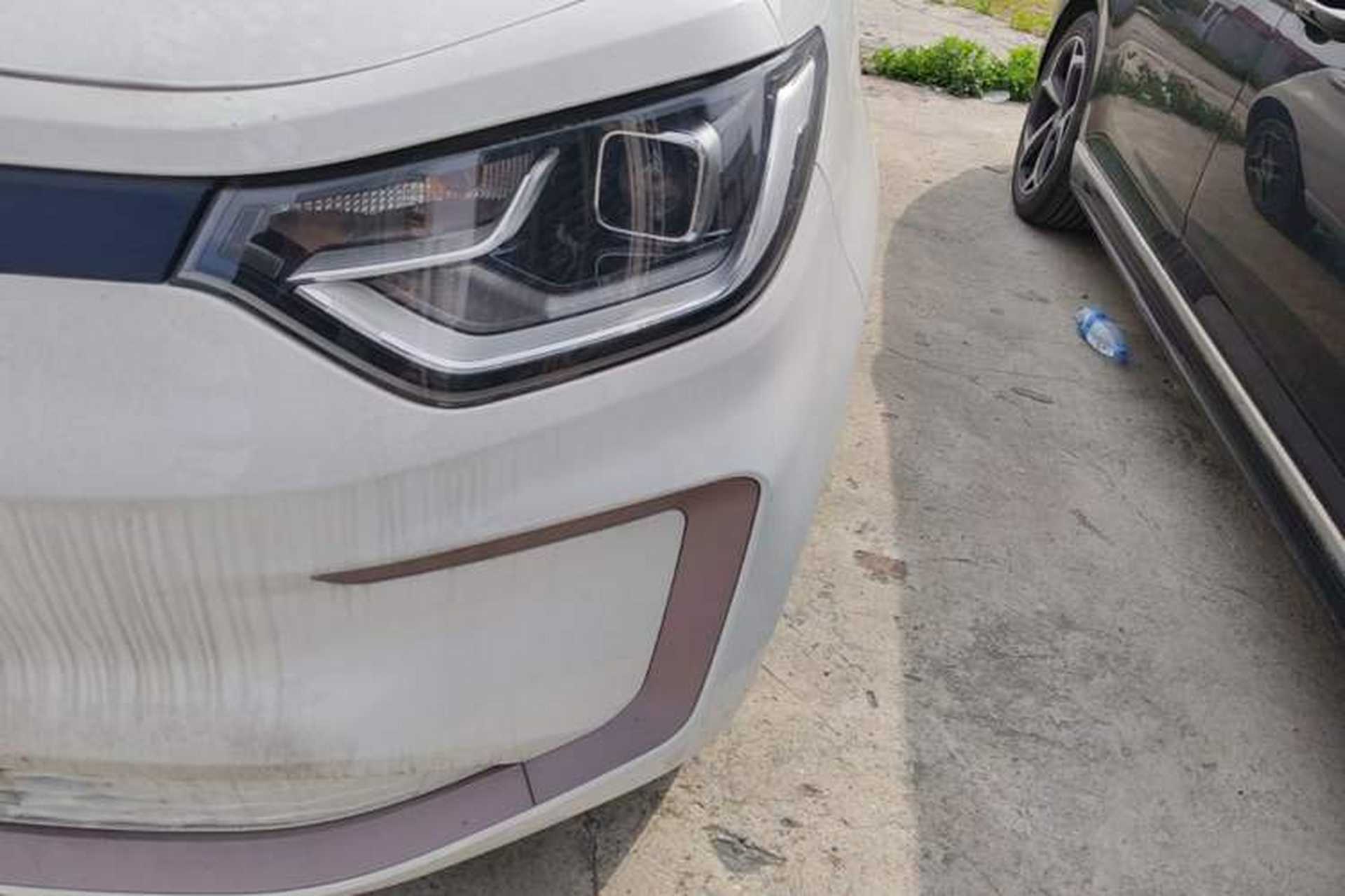 Used SOL E10X 2021 302 km Range Fashion Edition 31.4 kWh Left Front Headlight