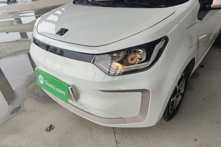 Used SOL E10X 2021 302 km Range Ultra-Advanced Version 31.4 kWh Left Front Headlight