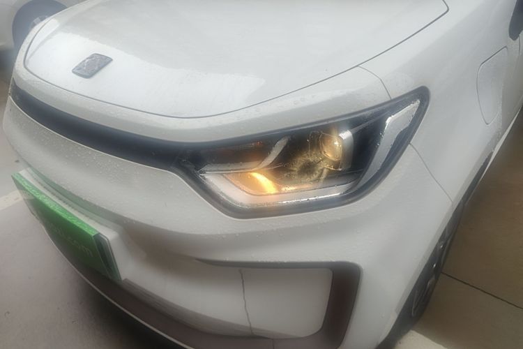 Used SOL E10X 2021 302 km Range Fashion Edition 31.4 kWh Left Front Headlight