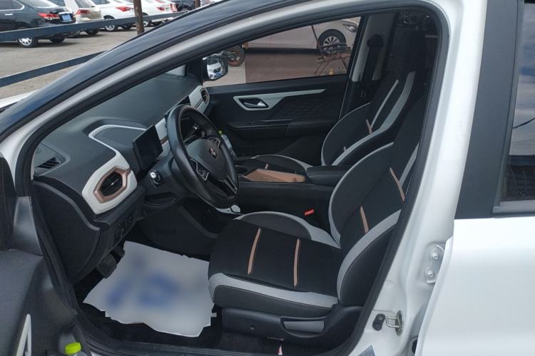 Used SOL E10X 2021 302 km Range Luxury Version 31.4 kWh Left Front Seat