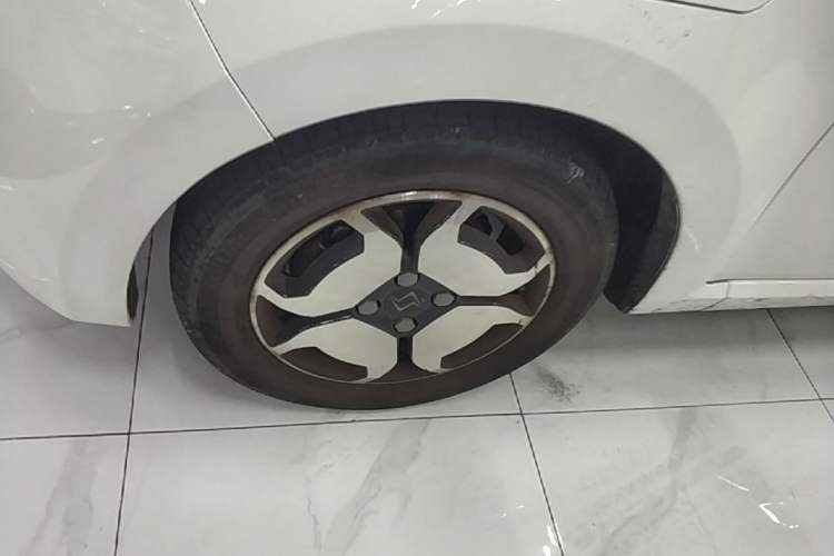 Used SOL E10X 2021 Jimei Edition 302km Luxury Model Left Front Wheel Hub