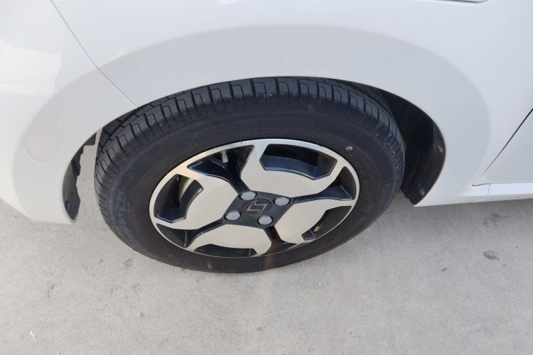 Used SOL E10X 2021 302 km Range Luxury Version 30.2 kWh Left Front Wheel Hub