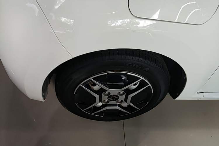 Used SOL E10X 2021 Jimei Edition 302km Fashionable Model Left Front Wheel Hub
