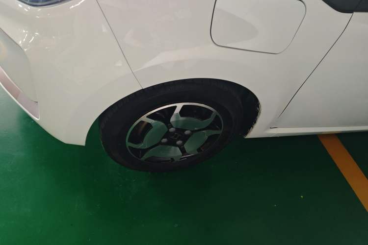Used SOL E10X 2021 302 km Range Luxury Version 31.4 kWh Left Front Wheel Hub