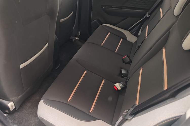Used SOL E10X 2021 302 km Range Fashion Edition 31.4 kWh Left Rear Seat