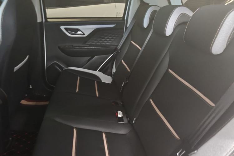 Used SOL E10X 2021 Jimei Edition 302km Fashionable Model Left Rear Seat