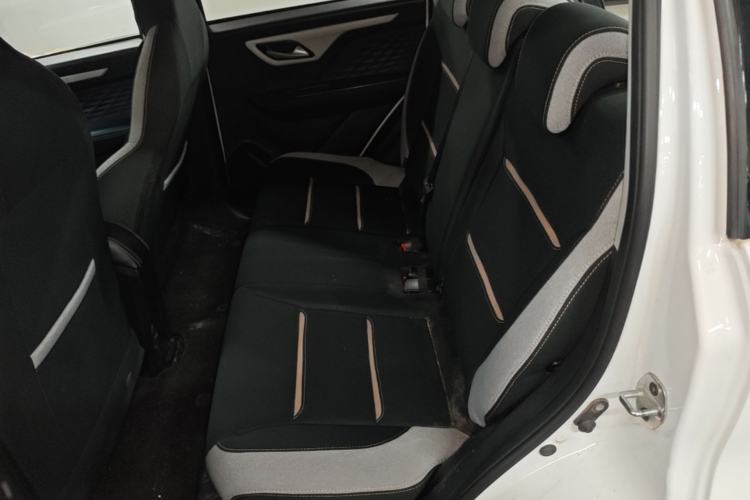 Used SOL E10X 2021 302 km Range Luxury Version 30.2 kWh Left Rear Seat
