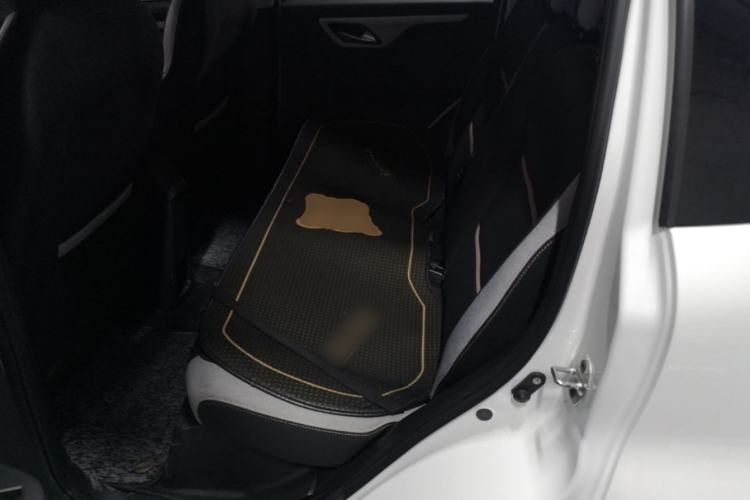 Used SOL E10X 2021 302 km Range Fashion Edition 31.4 kWh Left Rear Seat