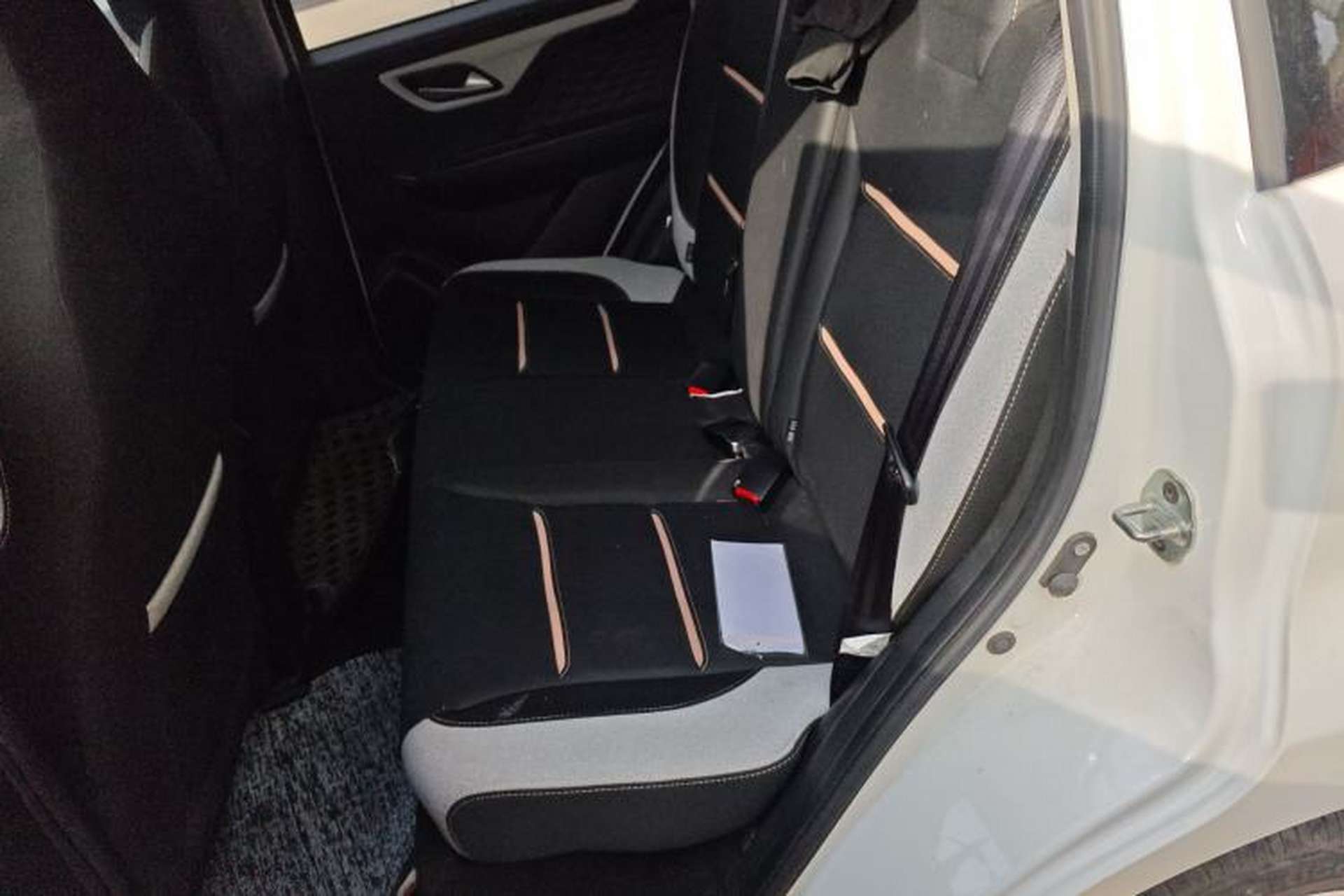 Used SOL E10X 2021 Jimei Edition 302km Luxury Model Left Rear Seat