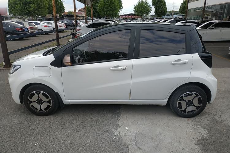 Used SOL E10X 2021 302 km Range Luxury Version 31.4 kWh Left Side