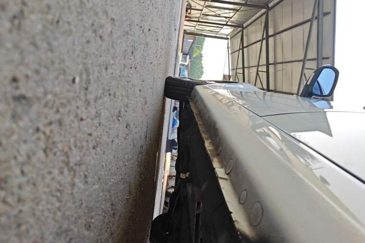 Used SOL E10X 2021 200km Classic Type Left Side Sill
