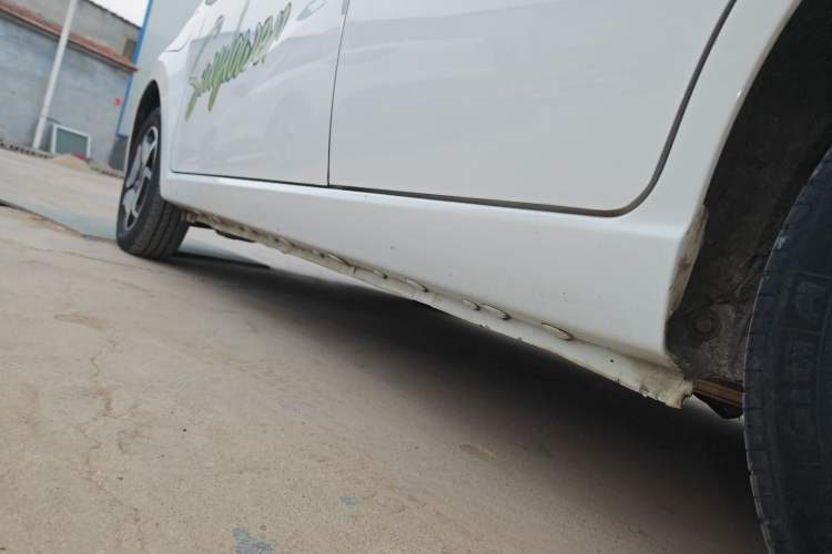 Used SOL E10X 2021 302 km Range Ultra-Advanced Version 31.4 kWh Left Side Sill