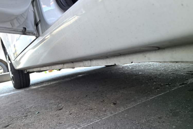 Used SOL E10X 2021 302 km Range Luxury Version 31.4 kWh Left Side Sill