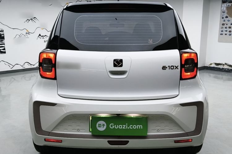 Used SOL E10X 2021 302 km Range Fashion Edition 31.4 kWh Rear