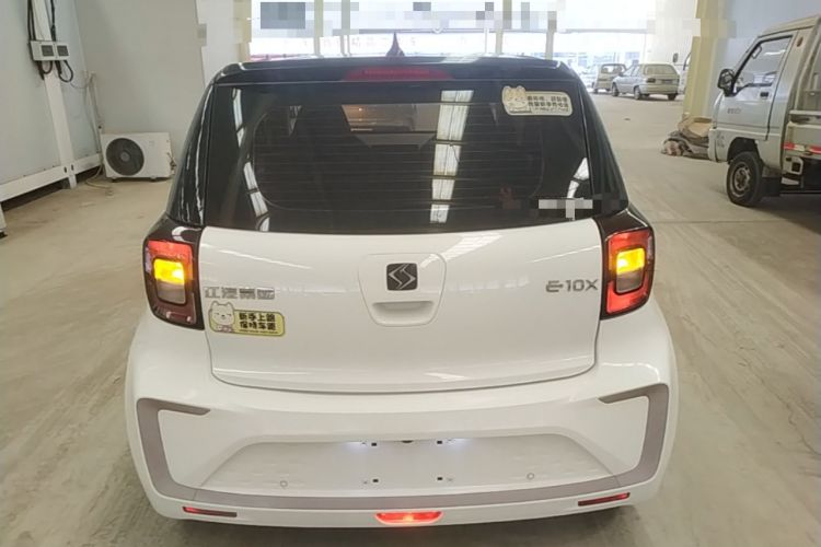 Used SOL E10X 2021 302 km Range Fashion Edition 31.4 kWh Rear