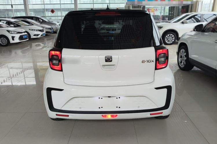 Used SOL E10X 2021 302 km Range Fashion Edition 31.4 kWh Rear