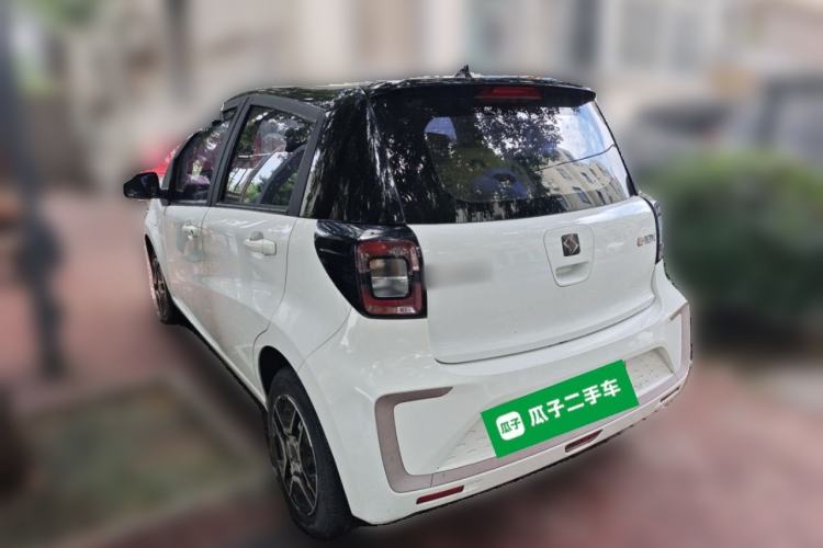 Used SOL E10X 2021 302 km Range Fashion Edition 31.4 kWh Rear Left 45 Deg