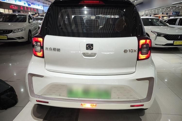Used SOL E10X 2021 302 km Range Fashion Edition 31.4 kWh Rear