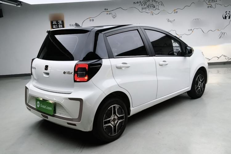 Used SOL E10X 2021 302 km Range Fashion Edition 31.4 kWh Rear Right 45 Deg