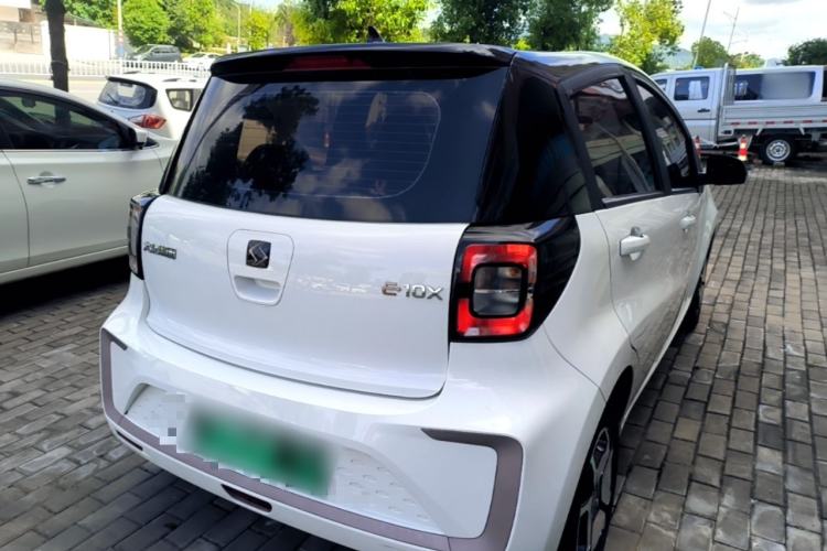 Used SOL E10X 2021 302 km Range Luxury Version 31.4 kWh Rear Right 45 Deg