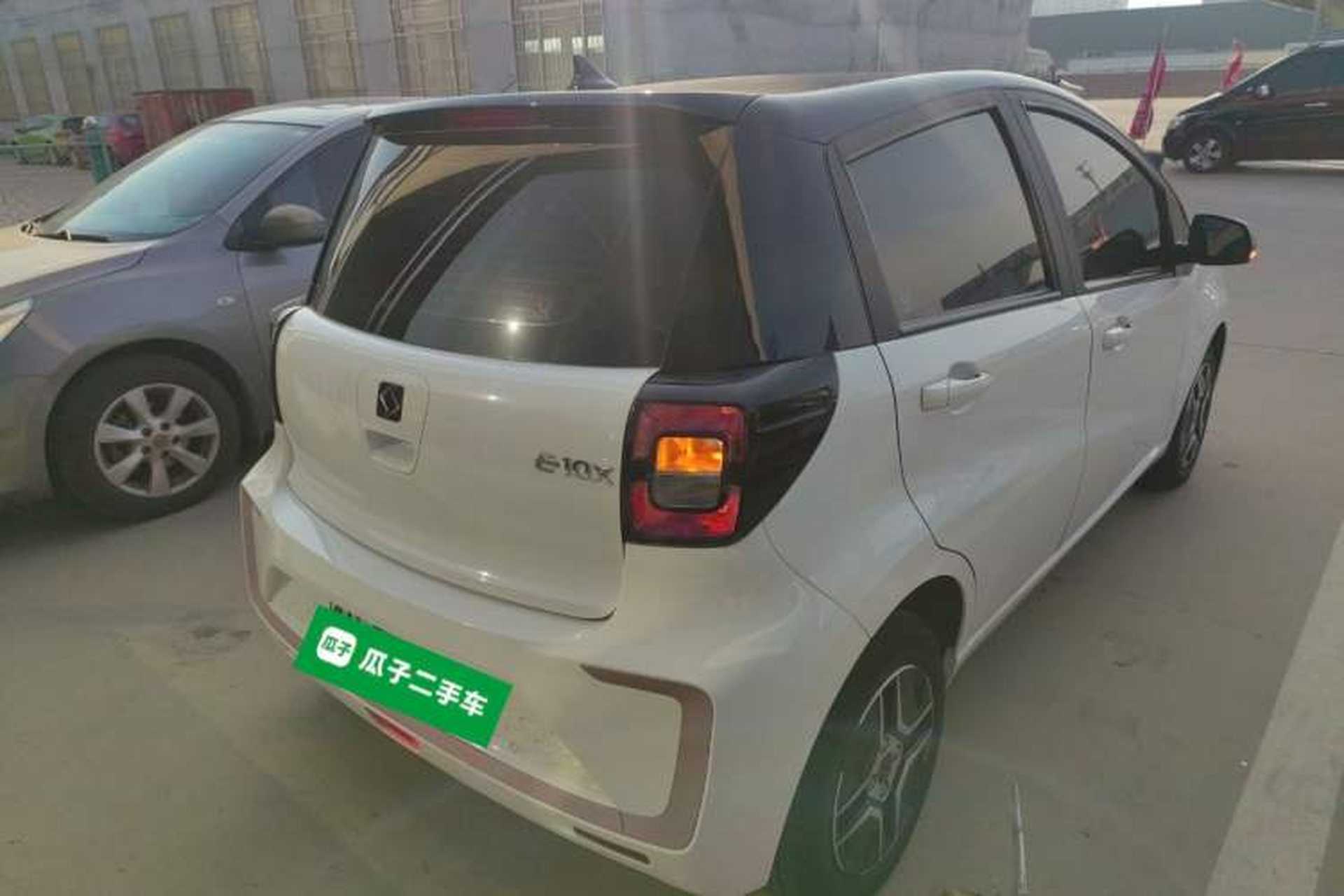 Used SOL E10X 2021 302 km Range Fashion Edition 30.2 kWh Rear Right 45 Deg
