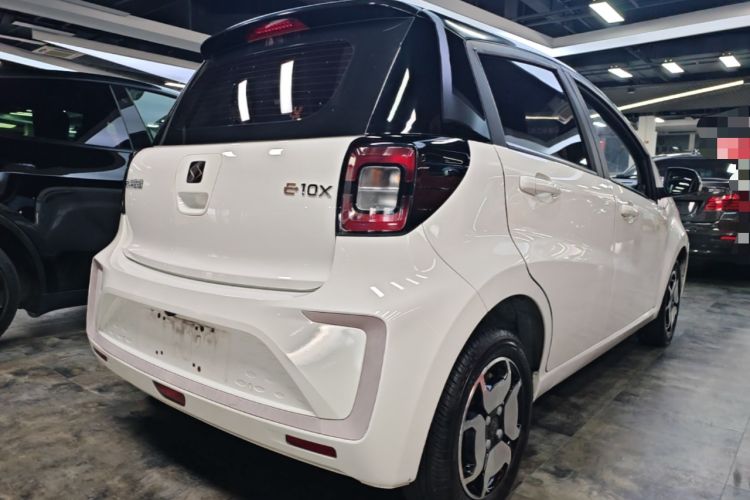 Used SOL E10X 2021 302 km Range Luxury Version 31.4 kWh Rear Right 45 Deg