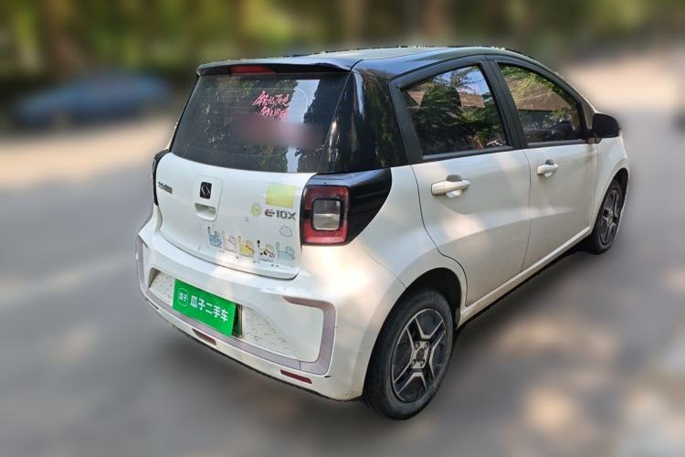 Used SOL E10X 2021 302 km Range Fashion Edition 31.4 kWh Rear Right 45 Deg