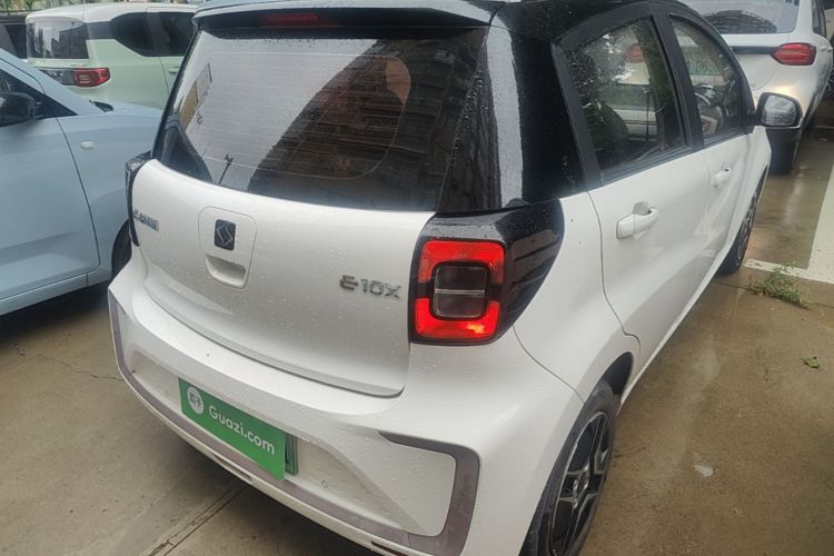 Used SOL E10X 2021 302 km Range Fashion Edition 31.4 kWh Rear Right 45 Deg