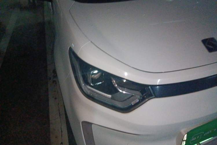 Used SOL E10X 2021 302 km Range Fashion Edition 31.4 kWh Right Front Headlight