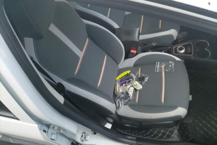 Used SOL E10X 2021 200km Comfort Edition Right Front Seat