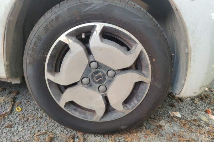 Used SOL E10X 2021 302km Range Superior Version 30.2 kWh Right Front Wheel Hub